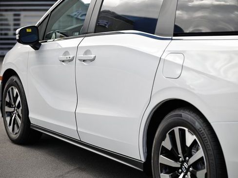 New 2026 Honda Odyssey EX-L image 11