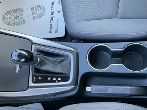 Used 2015 Hyundai Elantra SE image 23