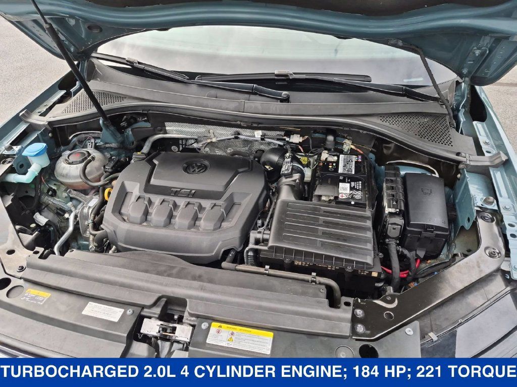 Used 2021 Volkswagen Tiguan SE FWD image 32