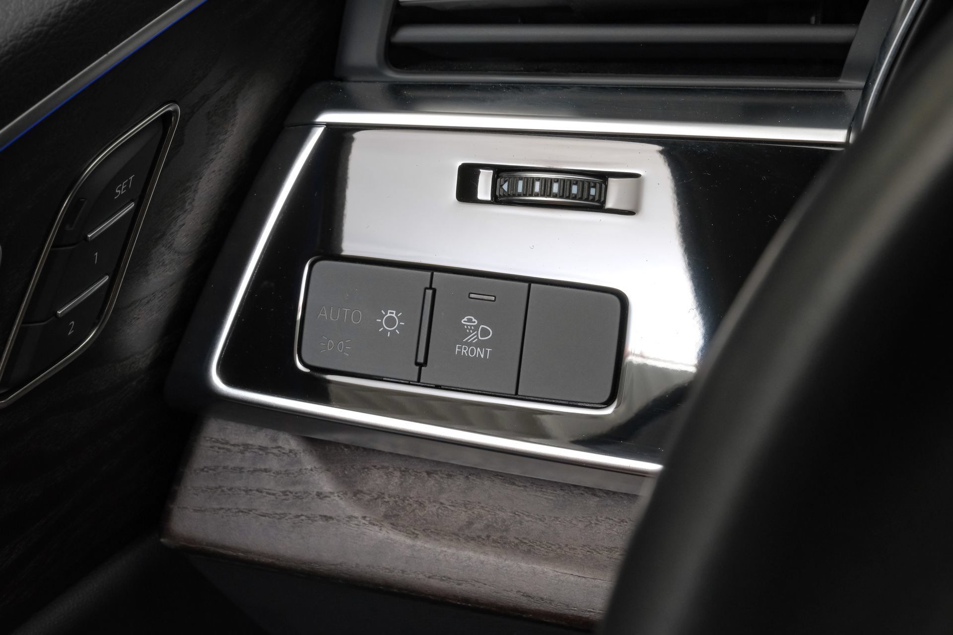 Used 2023 Audi Q8 Premium Plus w/ Premium Plus Package AWD/4WD image 36