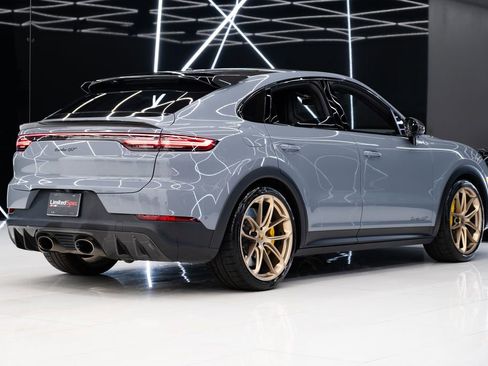 Used 2023 Porsche Cayenne Turbo GT AWD/4WD image 23
