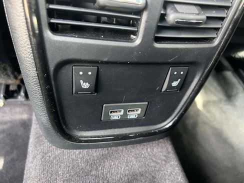 Used 2017 Dodge Charger SXT w/ AWD Plus Group image 12