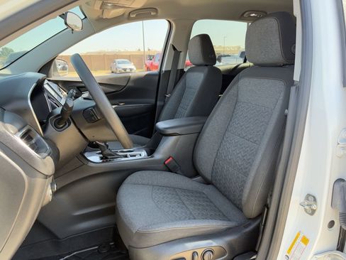 Used 2023 Chevrolet Equinox LT FWD image 25