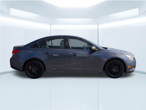 Used 2014 Chevrolet Cruze LS image 7