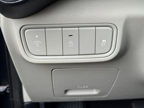 Used 2022 Kia Soul LX FWD image 16