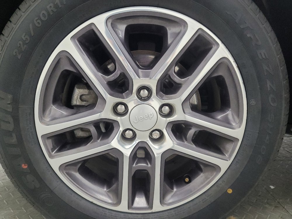 Used 2020 Jeep Compass Latitude AWD/4WD image 31