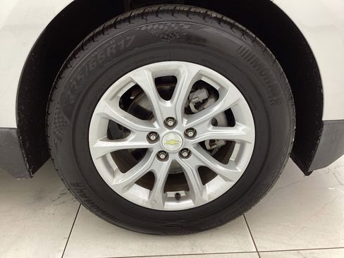 Used 2021 Chevrolet Equinox LS image 45