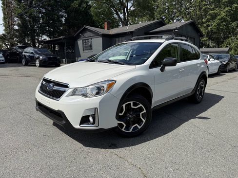 Used 2017 Subaru Crosstrek 2.0i AWD/4WD image 1