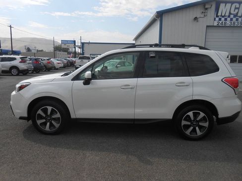 Used 2018 Subaru Forester 2.5i Premium AWD/4WD image 6