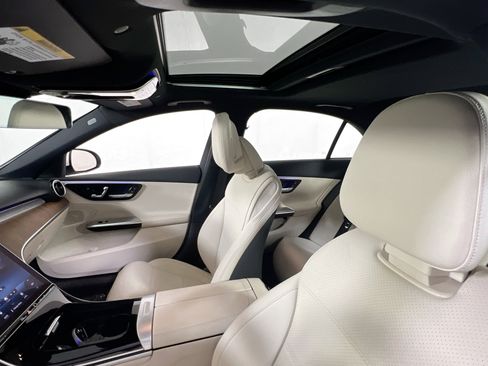 Used 2023 Mercedes-Benz C 300 4MATIC Sedan image 21