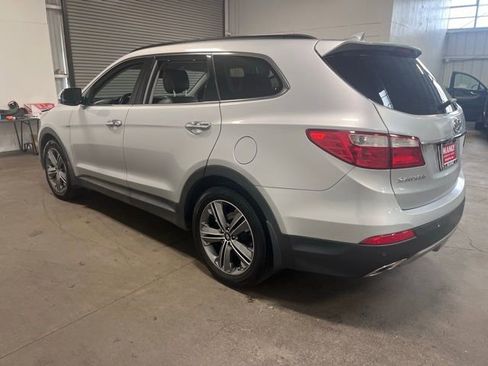 Used 2015 Hyundai Santa Fe GLS w/ Option Group 03 FWD image 5