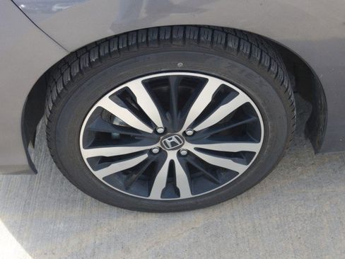 Used 2020 Honda Fit EX image 11