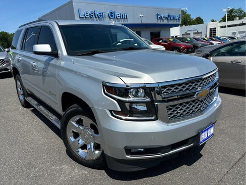 Used 2018 Chevrolet Tahoe LT w/ LT Signature Package AWD/4WD image 2