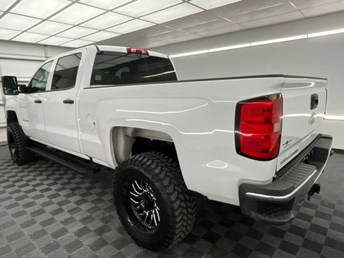Used 2019 Chevrolet Silverado 2500 W/T image 18