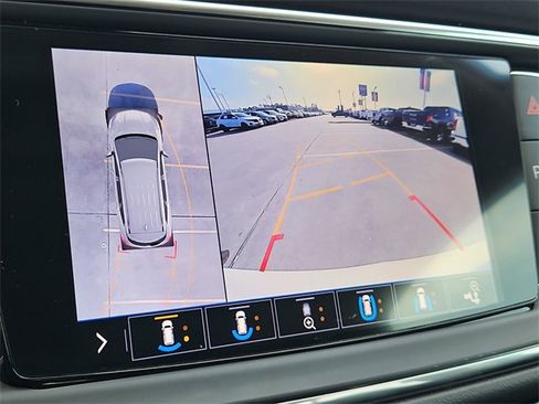 Used 2020 Buick Enclave Avenir w/ Avenir Technology Package image 4