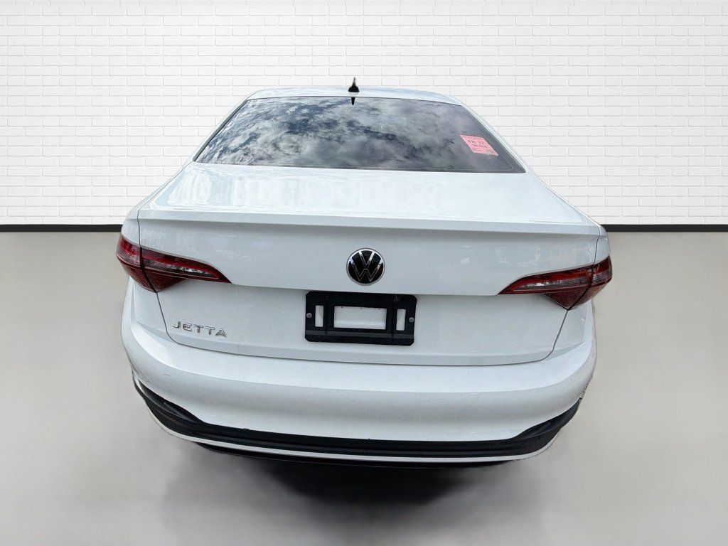 Used 2024 Volkswagen Jetta S FWD image 8