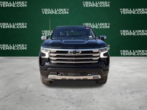 Used 2024 Chevrolet Silverado 1500 High Country w/ Technology Package AWD/4WD image 4