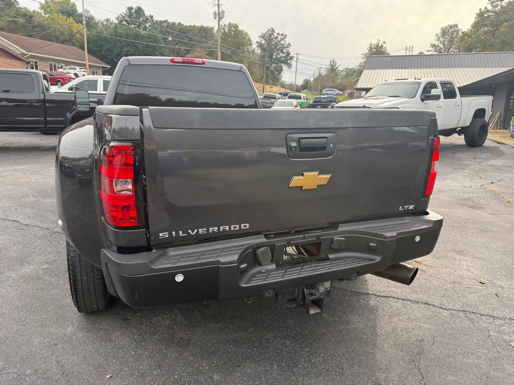 Used 2011 Chevrolet Silverado 3500 LTZ w/ LTZ Plus Package AWD/4WD image 22