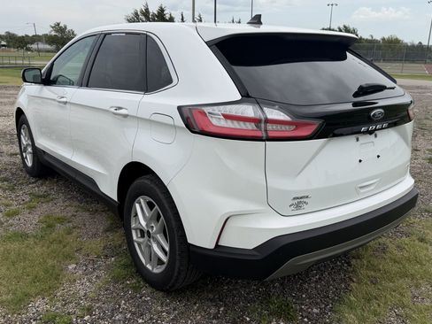 Used 2024 Ford Edge SEL w/ Convenience Package AWD/4WD image 10