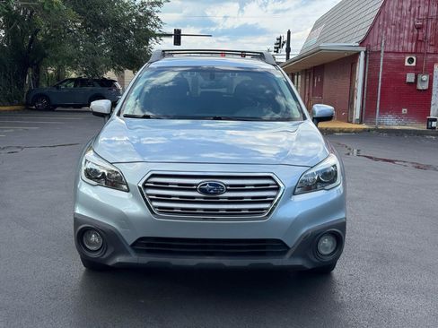 Used 2017 Subaru Outback 2.5i Limited AWD/4WD image 3