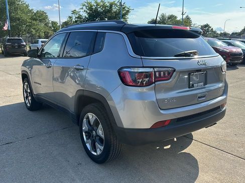 Used 2019 Jeep Compass Limited AWD/4WD image 7