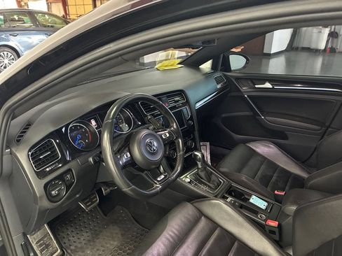 Used 2016 Volkswagen Golf R 4-Door AWD/4WD image 8