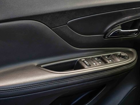 Used 2022 Buick Encore Preferred image 15