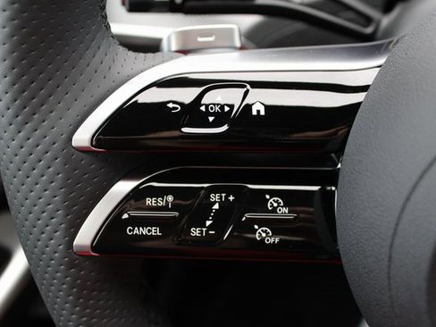 Used 2024 Mercedes-Benz C 300 4MATIC Sedan image 10