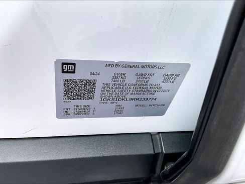 Certified 2024 GMC Yukon Denali RWD image 29
