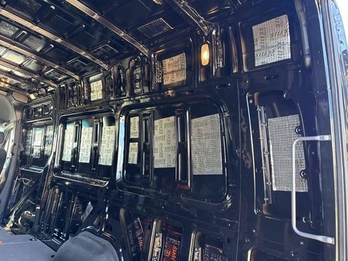 Used 2025 Mercedes-Benz Sprinter 2500 image 13