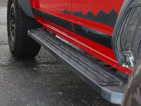 Used 2021 Ford Bronco Wildtrak image 12