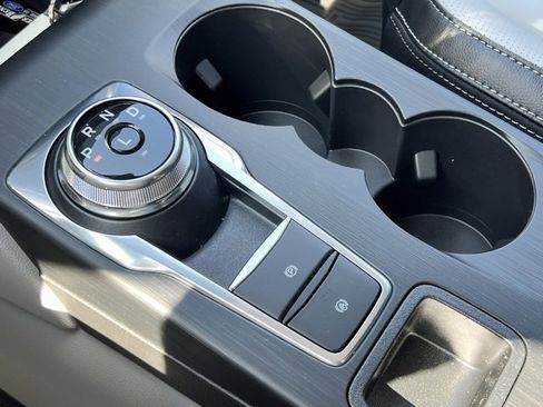 New 2025 Ford Escape SE w/ PHEV Premium Package image 30