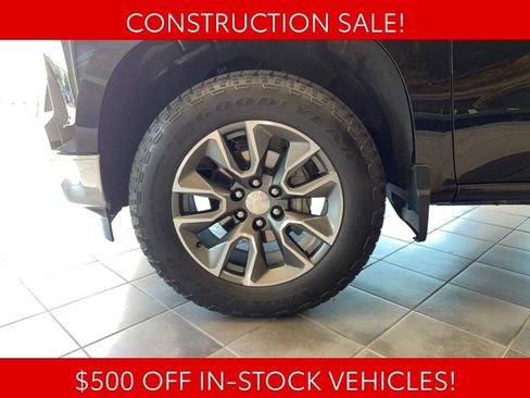 Used 2024 Chevrolet Silverado 1500 LT AWD/4WD image 17