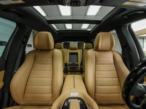 Used 2024 Mercedes-Benz GLS 580 4MATIC image 25