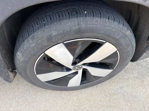 Used 2024 Volkswagen Taos S AWD/4WD image 9