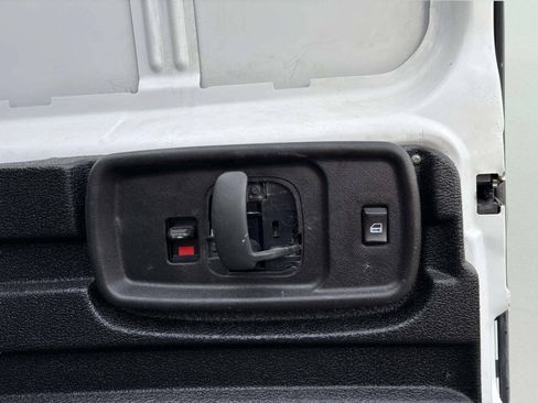 Used 2016 Chevrolet Express 3500 Extended RWD image 13