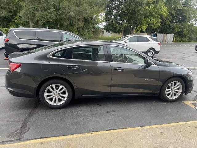 Used 2016 Chevrolet Malibu LT FWD image 3