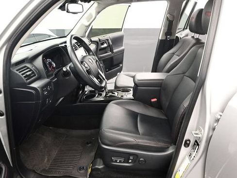 Used 2024 Toyota 4Runner TRD Off-Road Premium w/ Moonroof Package AWD/4WD image 13