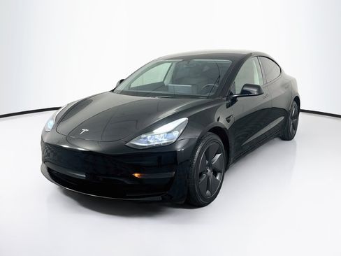 Used 2022 Tesla Model 3 RWD image 3
