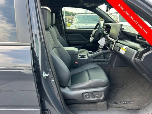 Used 2026 Toyota 4Runner Limited AWD/4WD image 23