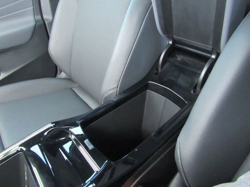 Used 2024 Volkswagen ID.4 S image 53