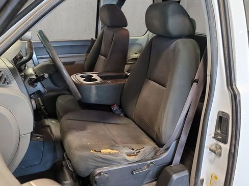 Used 2012 Chevrolet Silverado 2500 W/T AWD/4WD image 32