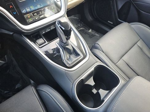Used 2024 Subaru Outback Limited image 34
