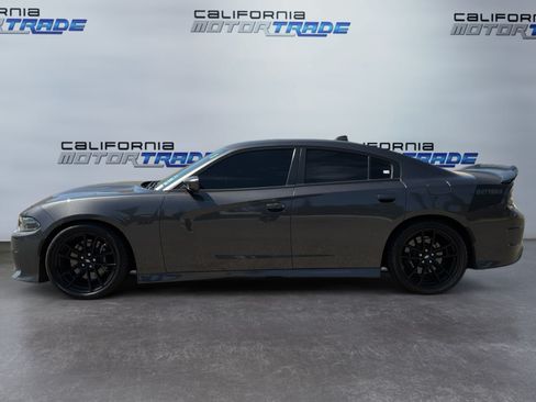 Used 2019 Dodge Charger Scat Pack w/ Daytona Edition Group RWD image 8