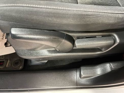 Used 2020 Honda Ridgeline Sport image 12