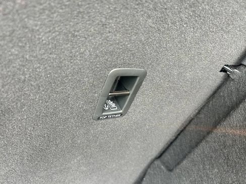 Certified 2023 Volkswagen Taos SE w/ Panoramic Sunroof Package FWD image 37