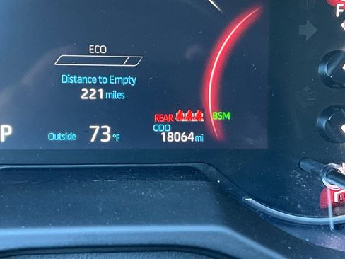 Certified 2024 Toyota RAV4 LE image 31