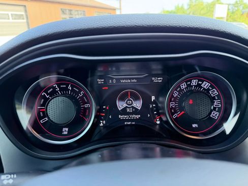 Used 2023 Dodge Challenger SXT RWD image 52