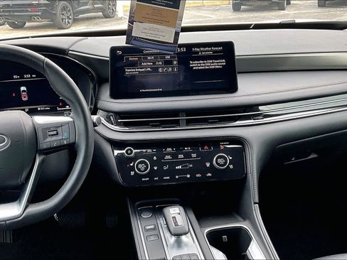 Certified 2025 INFINITI QX60 Luxe w/ Cargo Package image 11