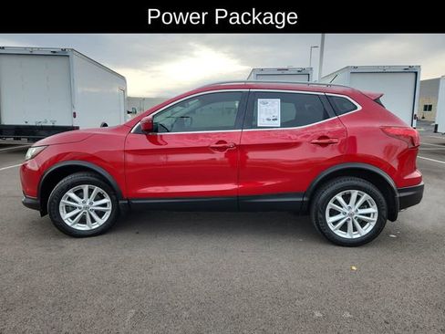 Used 2017 Nissan Rogue Sport SV image 4